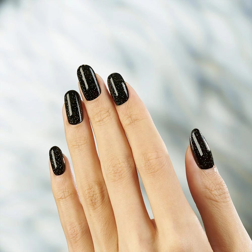 CND Vinylux tartós körömlakk Opulent Onyx #483 Limitált